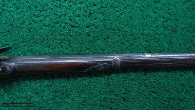 SPANISH MIQUELET GOLD INLAID AND CARVED SPORTING FLINTLOCK OF ABOUT 16 BORE - Image 5 of 21