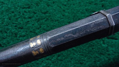 SPANISH MIQUELET GOLD INLAID AND CARVED SPORTING FLINTLOCK OF ABOUT 16 BORE - Image 12 of 21