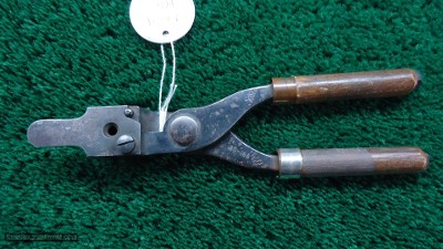 WINCHESTER LOADING TOOL FIFTH MODEL BULLET MOLD IN 32-165