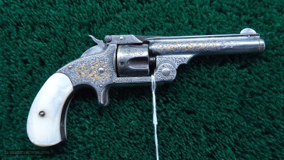 ENGRAVED AND INLAID S&W SINGLE ACTION REVOLVER IN CALIBER 32 IN A KIDDER MARKED CASE - Image 2 of 19