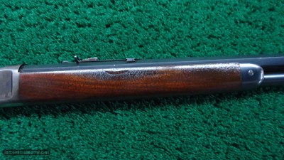 VERY FINE HIGH CONDITION WINCHESTER MODEL 92 RIFLE IN CALIBER 44-40 - Image 5 of 22