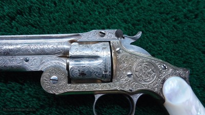 FANTASTIC SMITH & WESSON NIMSCHKE ENGRAVED CASED 2ND MODEL PRESENTATION PISTOL WITH PEARL GRIPS AND RARE SHOULDER STOCK - Image 11 of 25