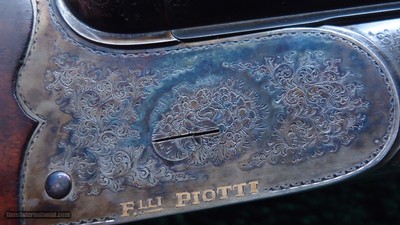 FACTORY ENGRAVED GOLD INLAID PIOTTI DOUBLE BARREL 12 GAUGE SHOTGUN - Image 9 of 25