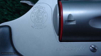 SMITH & WESSON 637 AIRWEIGHT DOUBLE-ACTION REVOLVER CHAMBERED FOR .38 S&W SPL+P - Image 8 of 16