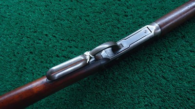 PRE-WAR WINCHESTER MODEL 1894 LEVER ACTION RIFLE IN 32-40 - Image 3 of 22