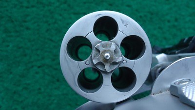 TAURUS MODEL 454 CASULL RAGING BULL STAINLESS REVOLVER - Image 11 of 13