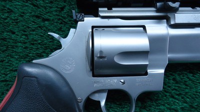 TAURUS MODEL 454 CASULL RAGING BULL STAINLESS REVOLVER - Image 6 of 13