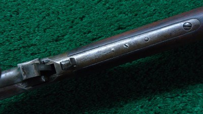 WINCHESTER 1886 ROUND BARREL RIFLE IN 40-65 WCF - Image 9 of 15