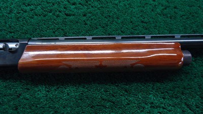 REMINGTON MODEL 1100 12 GAUGE SHOTGUN - Image 5 of 24