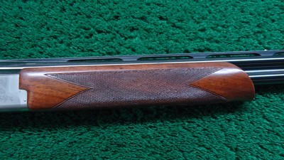 BROWNING CITORI 725 FIELD OVER UNDER 28 GAUGE SHOTGUN - Image 5 of 25