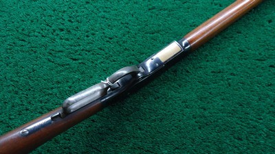 WINCHESTER MODEL 1873 RIFLE IN CALIBER 38-40 - Image 3 of 18