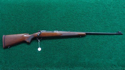 PRE-64 WINCHESTER MODEL 70 BOLT ACTION RIFLE IN 300 H&H MAGNUM - Image 25 of 25