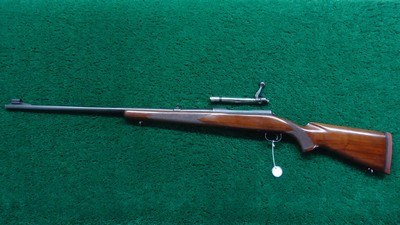 PRE-64 WINCHESTER MODEL 70 BOLT ACTION RIFLE IN 300 H&H MAGNUM - Image 24 of 25
