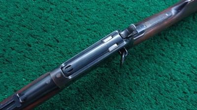 WINCHESTER MODEL 92 SADDLE RING CARBINE IN CALIBER 25-20 WCF - Image 4 of 23