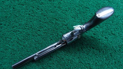 ANTIQUE COLT SINGLE ACTION REVOLVER IN 45 COLT - Image 4 of 18