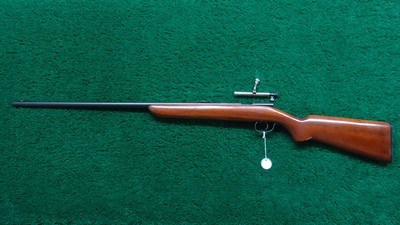 REMINGTON MODEL 41 TARGETMASTER BOLT ACTION SINGLE SHOT RIFLE FOR .22 S, L or LR - Image 22 of 23