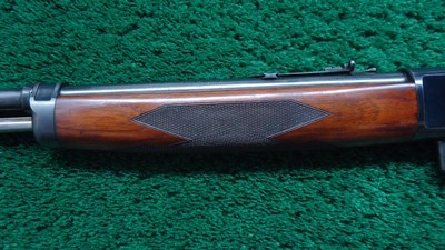 EARLY FIRST YEAR WINCHESTER DELUXE MODEL 1910 S.L. SEMI-AUTO RIFLE IN 401 CAL - Image 14 of 23