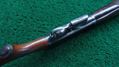 FIRST YEAR WINCHESTER DELUXE MODEL 1910 S.L. SEMI-AUTO RIFLE IN 401 CAL - Image 3 of 24