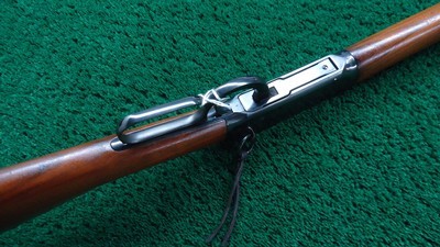 WINCHESTER MODEL 94 SADDLE RING CARBINE IN CALIBER 38-55 - Image 3 of 25