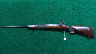 CUSTOM ENGRAVED WINCHESTER MODEL 70 RIFLE IN CALIBER .257 ROBERTS - Image 24 of 25