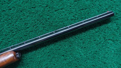 RARE SIMMONS CONVERTED WINCHESTER DELUXE MODEL 50 SEMI-AUTOMATIC 28 GAUGE SKEET GUN - Image 7 of 24