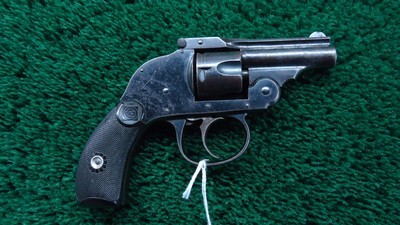 HARRINGTON & RICHARDSON HAMMERLESS SECOND MODEL SMALL FRAME REVOLVER IN 32 S&W - Image 1 of 10