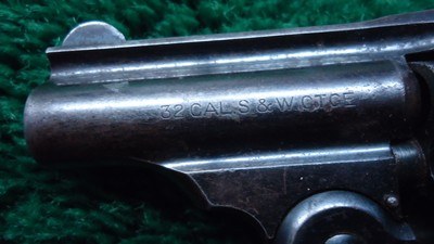 HARRINGTON & RICHARDSON HAMMERLESS SECOND MODEL SMALL FRAME REVOLVER IN 32 S&W - Image 7 of 10