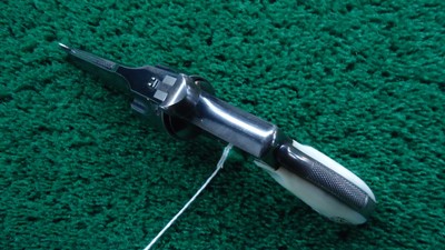 SMITH & WESSON SAFETY HAMMERLESS IN CALIBER 38 S & W - Image 5 of 16