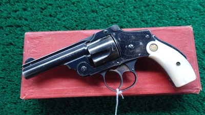 SMITH & WESSON SAFETY HAMMERLESS REVOLVER IN CALIBER 38 S & W WITH BOX - Image 18 of 18