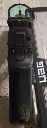 Sig Sauer, 320XC, 9mm, with Romeo Site. - 1 of 5