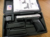 Ruger SR 40---S&W 40 Cal.N.I.B. - 1 of 2