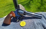 Colt python
357 Magnum. - 3 of 15
