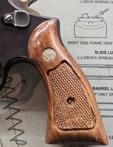 Smith & Wesson
Model 10-5 .38 Special
- Free Shipping - 11 of 19