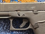 Glock 43X 9mm - Factory Goodies - Free Shipping - 3 of 4