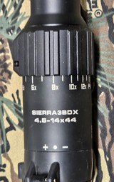 Sig Sauer Sierra rifle scope 3BDX SOSBOX34111 4.5-14x44 .-. Free Shipping - 2 of 5