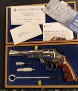 Smith & Wesson model 29-2 nickel - unfired - 2 of 11
