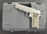 SIG SAUER 1911 stainless .45 ACP - 8 of 8