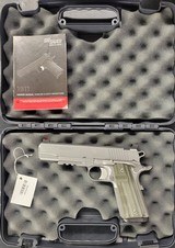 SIG SAUER 1911 stainless .45 ACP - 5 of 8