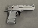 Magnum Research Desert Eagle .50 AE and .44 Magnum - 4 of 10