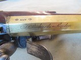 Superb Flintlock Blunderbuss with Brass Barrel and Spring Bayonet by T. Richards of London circa 1800 with inscribed muzzle - 4 of 15