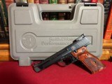 Smith & Wesson Model 41 22 long rifle - 1 of 13
