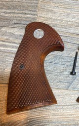 Colt Fully CheckerdTarget Grips - 3 of 4