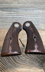 Colt fleur de lis Grips for New Service Target - 1 of 4