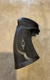 Roper Target Grips for Colt Officers Model 