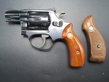 SMITH & WESSON MODEL 34 2" BARREL W/ TARGET SIGHTS , TRIGGER & HAMMER
99% CONDITION 2 SETS OF GRIPS - 3 of 8