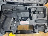 M&P 9mm M2.0 Carry/Range Kit - 1 of 4