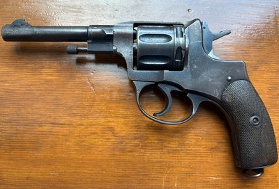 RARE RUSSIAN SECRET POLICE 1895 NAGANT REVOLVER IN .22 LR CAL, NKVD OPERATIVES WEAPON