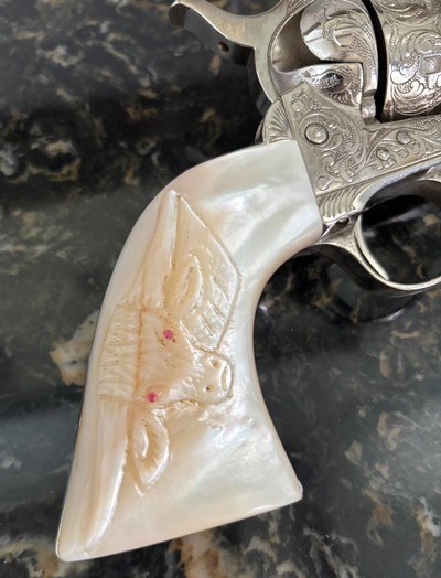 ENGRAVED 1899 MADE COLT SAA IN 44-40 CAL, COLT SINGLE ACTION ARMY PEARL GRIPS STEER HEAD RUBY EYES - Image 3 of 12