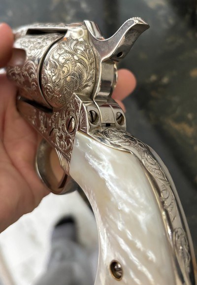 ENGRAVED 1899 MADE COLT SAA IN 44-40 CAL, COLT SINGLE ACTION ARMY PEARL GRIPS STEER HEAD RUBY EYES - Image 8 of 12