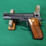 Smith and Wesson model 52, no dash early handgun, 38 spl. - 1 of 8